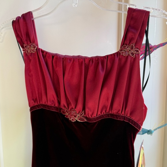 NWT Biscotti Girls Gorgeous Burgundy Velvet Holiday Party Dress - Picture 2 of 10